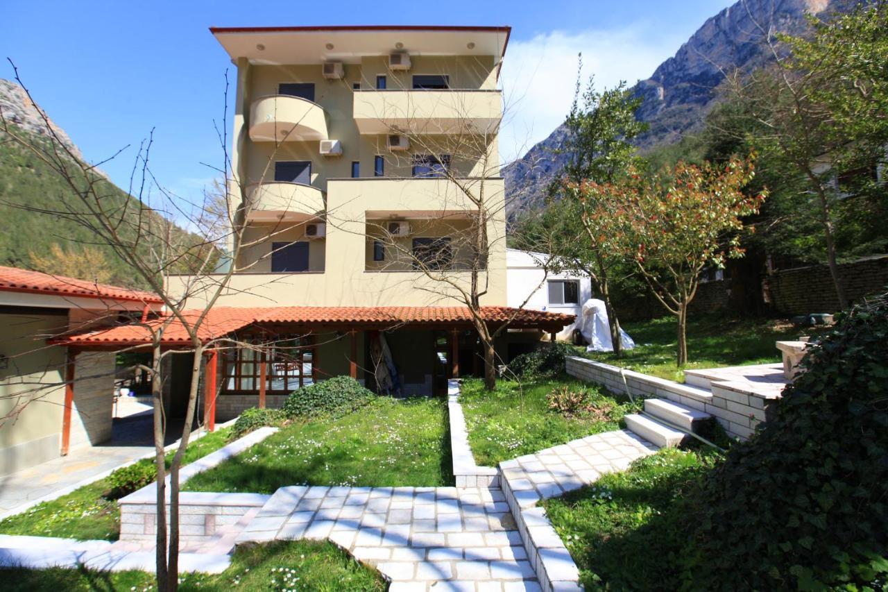 Hotel Gryka E Kelcyres Kültér fotó