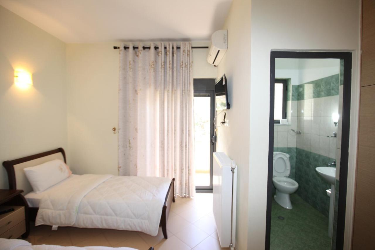 Hotel Gryka E Kelcyres Kültér fotó