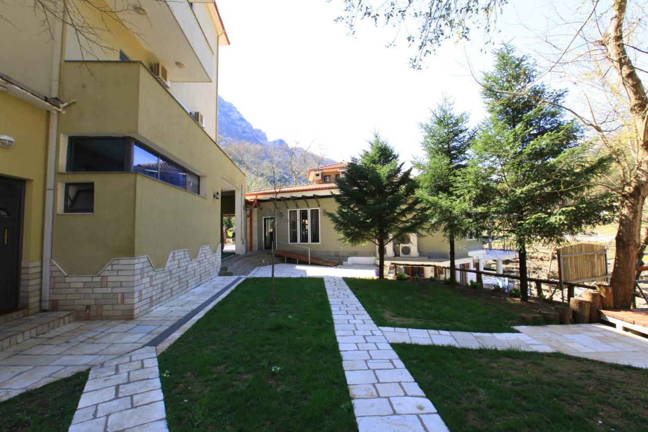 Hotel Gryka E Kelcyres Kültér fotó