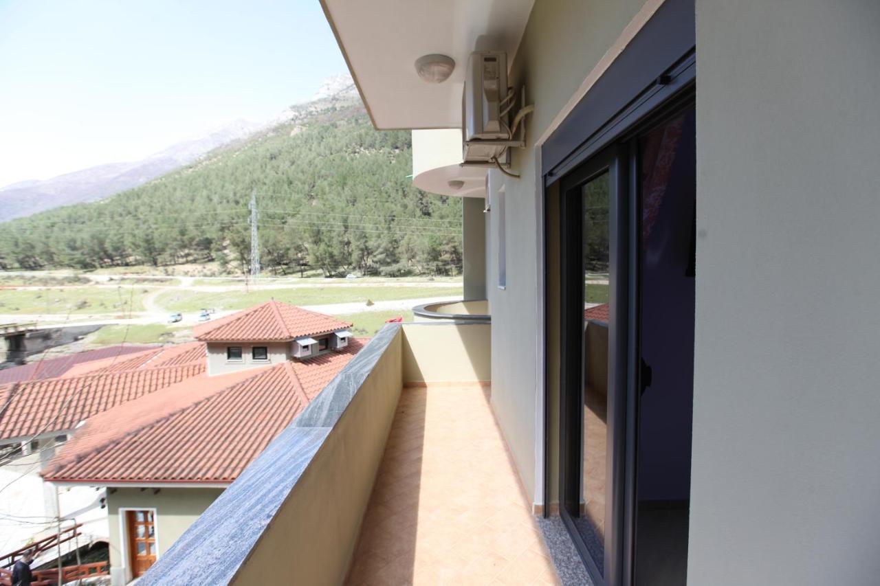 Hotel Gryka E Kelcyres Kültér fotó