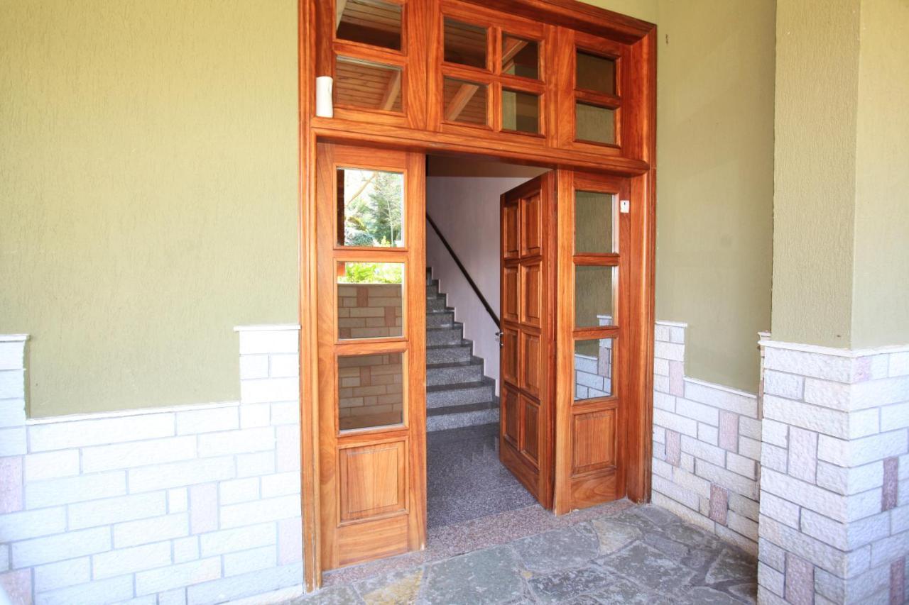 Hotel Gryka E Kelcyres Kültér fotó